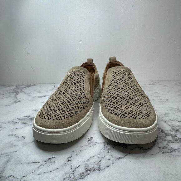 Vionic Kimmie Perf Women's Slip On Supportive Sneaker 8 - Picture 3 of 9